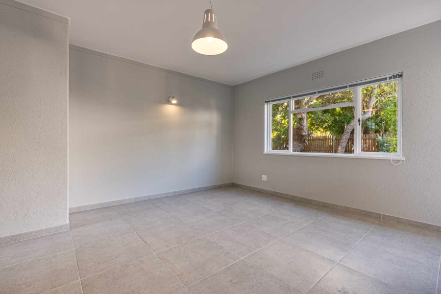 1 Bedroom Property for Sale in Sea Point Western Cape